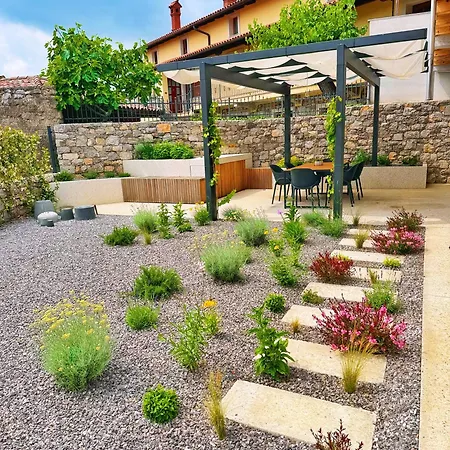 Casa Matko Kostanjevica na Krasu